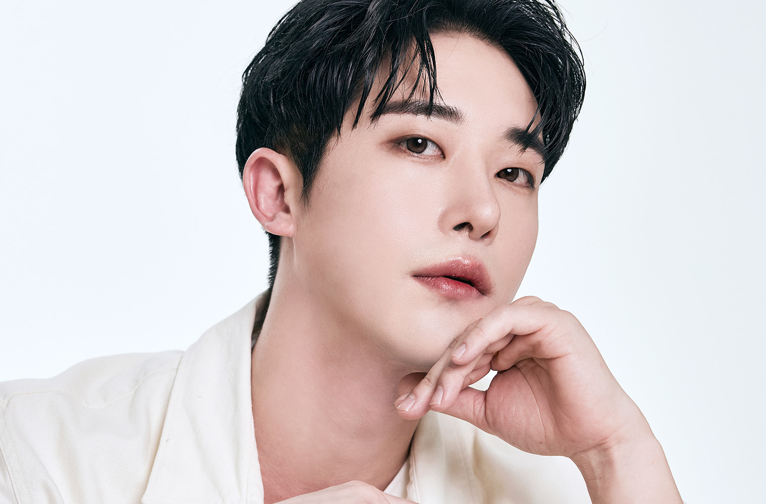 DA 남자 윤곽